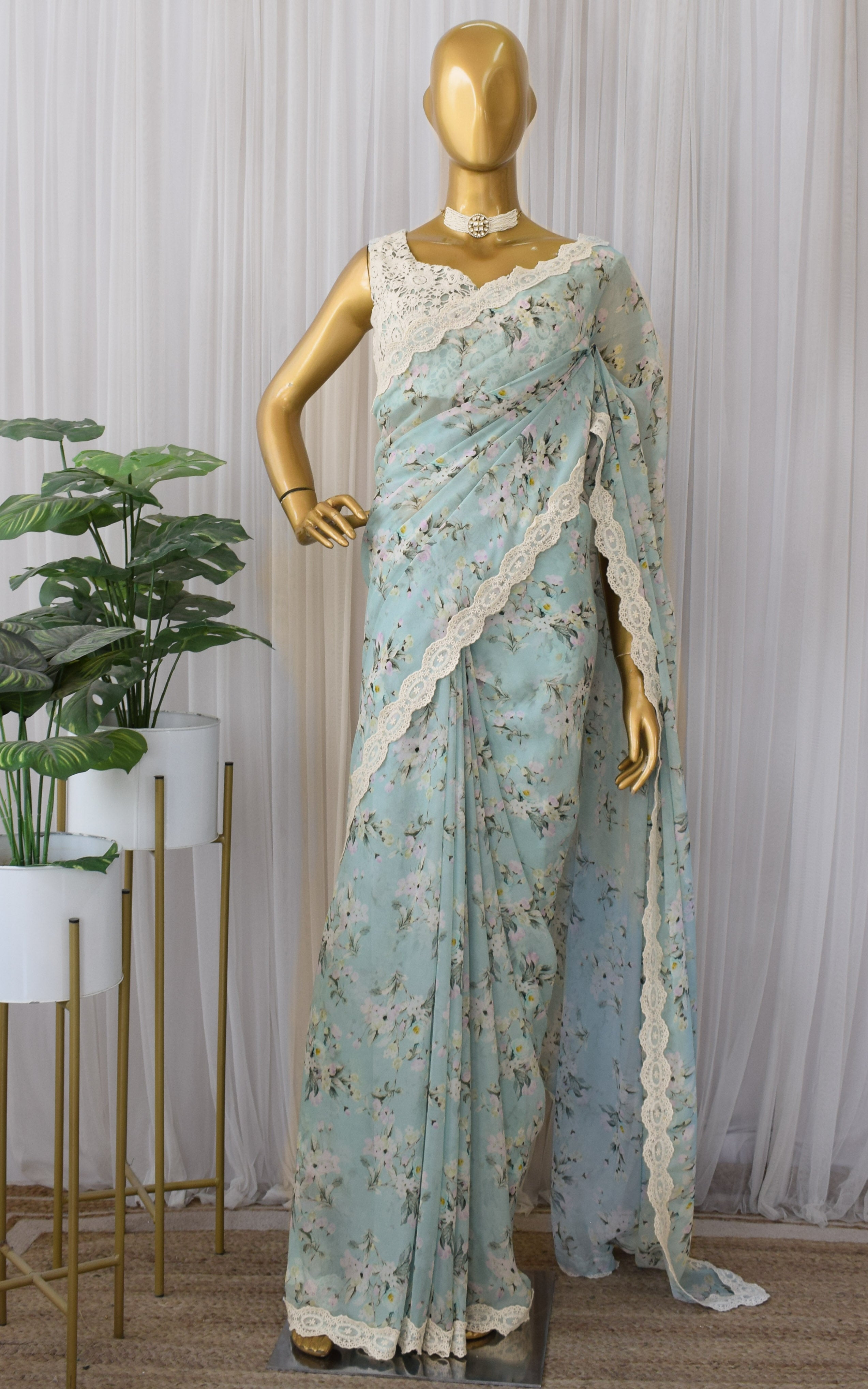Party Wear Designer Georgette Saree With Swarovski Stone Works, Size: Full  at Rs 745/piece in Surat