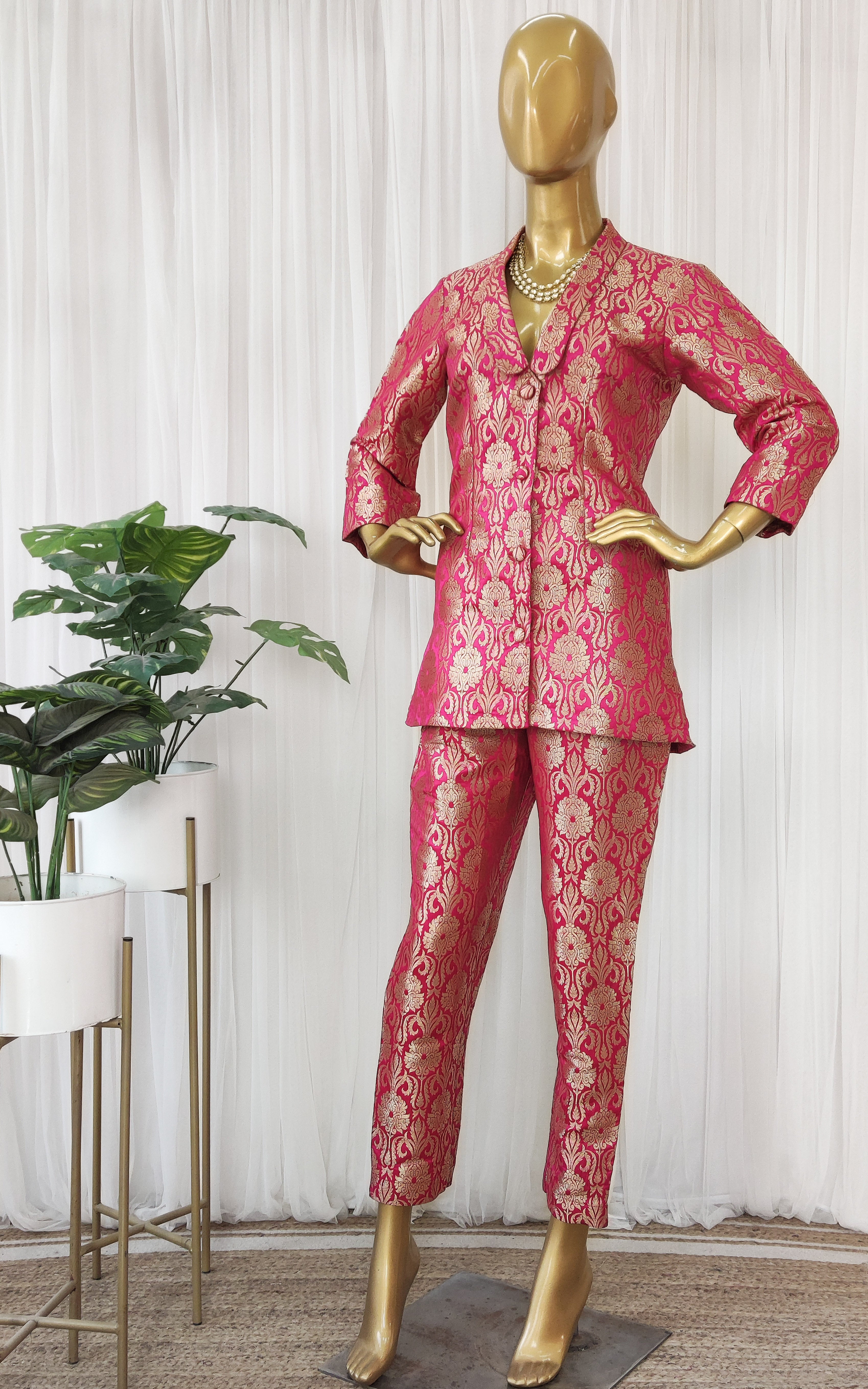 BROWN EMBROIDERED TOP WITH BROCADE PANTSUITS – INCHING INDIA