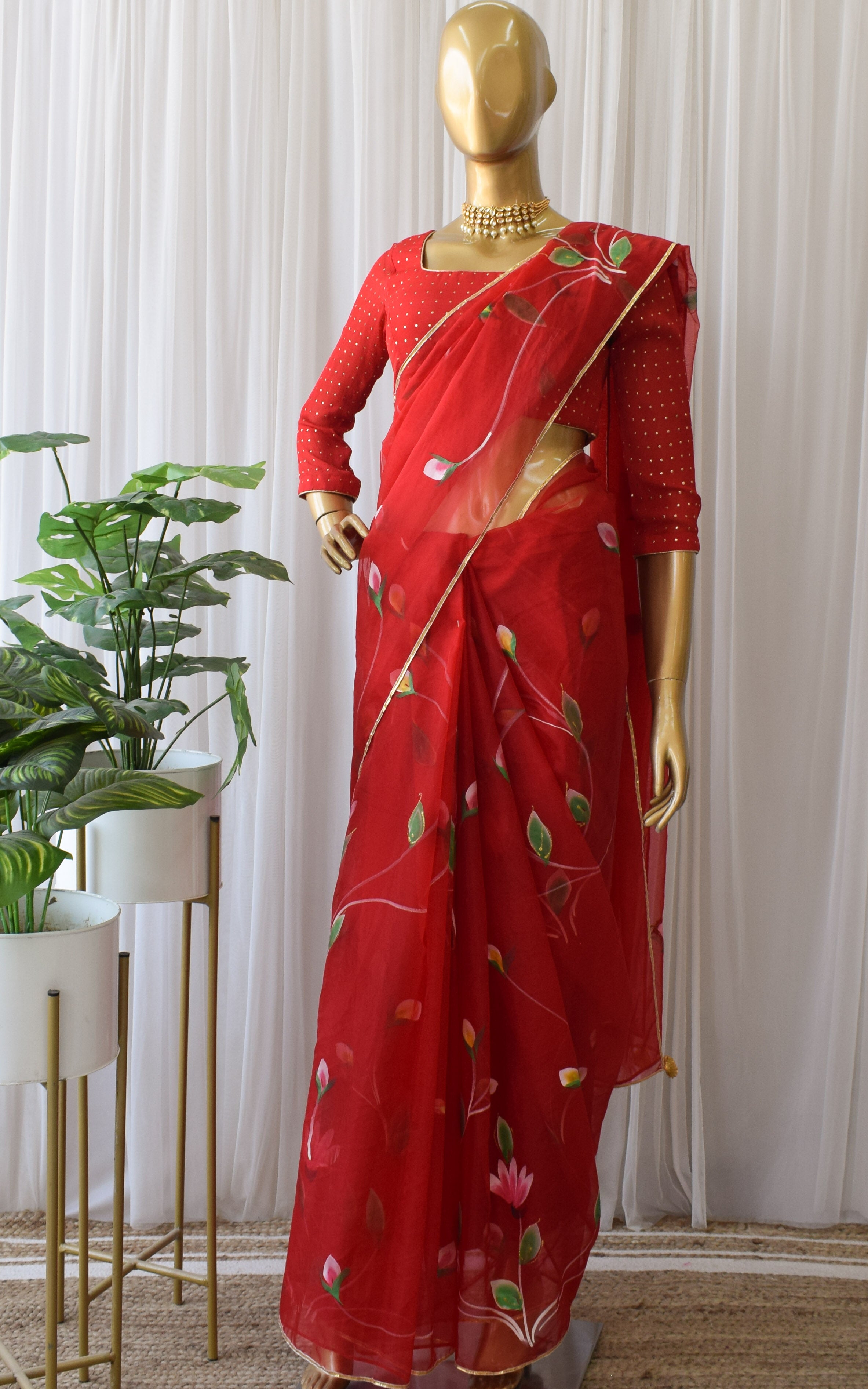 Hot Pink Organza Embroidered Saree Set Design by Rishi & Vibhuti at  Pernia's Pop Up Shop 2024