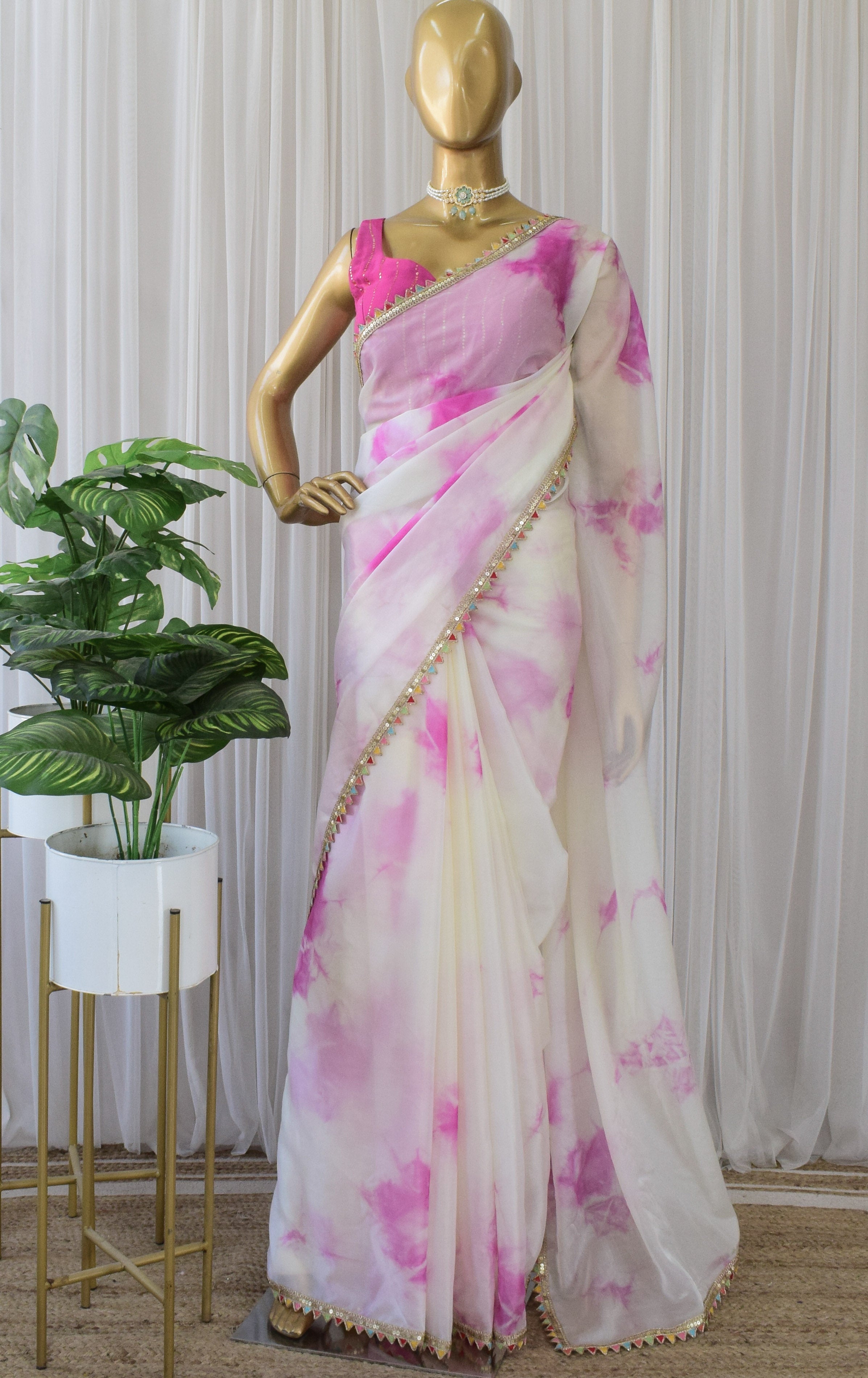 Cream and Pink Floral Woven Banarasi Silk Saree