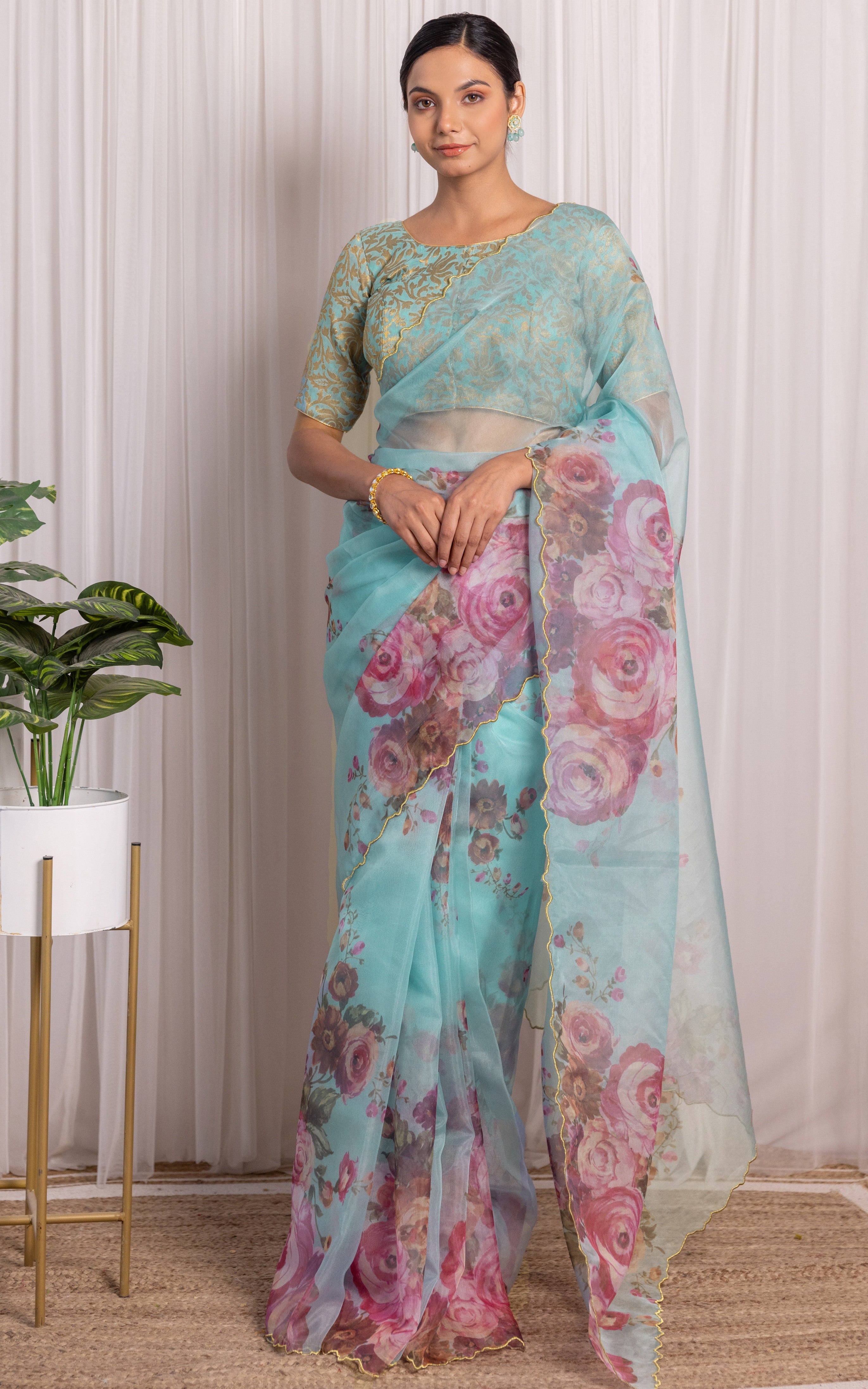 Ravishing Maroon Floral Printed Organza Saree With Blouse | Organza saree,  Trendy sarees, Festival wear